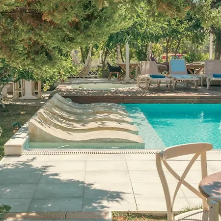 Georgia's Garden By Omilos Hotel