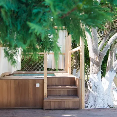 Hotel Georgia's Garden By Omilos